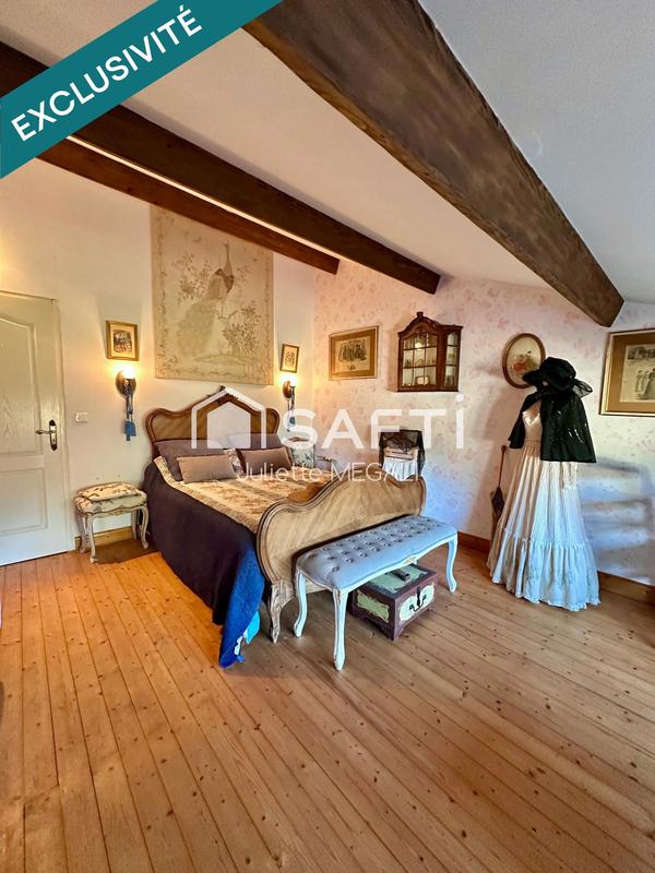 Maison - 385 m² - 10 pièces