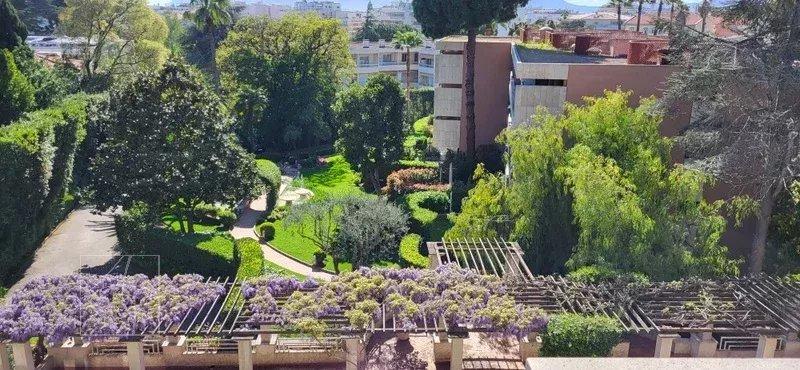 Appartement - 92 m² - 3 pièces