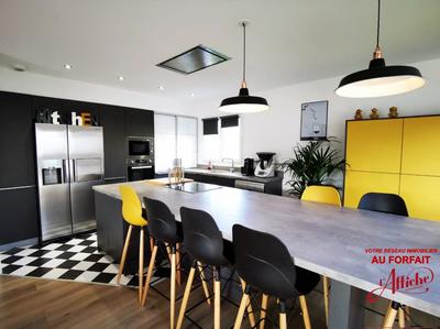 Maison - 150 m² - 7 pièces