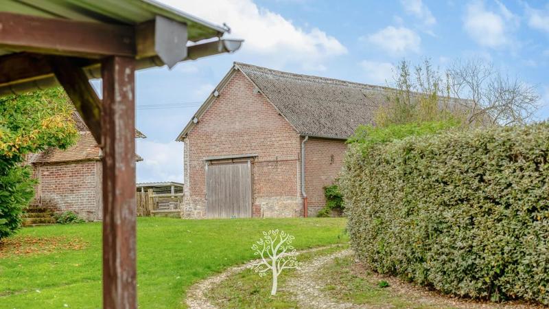 Propriété - 390 m² - 7 pièces