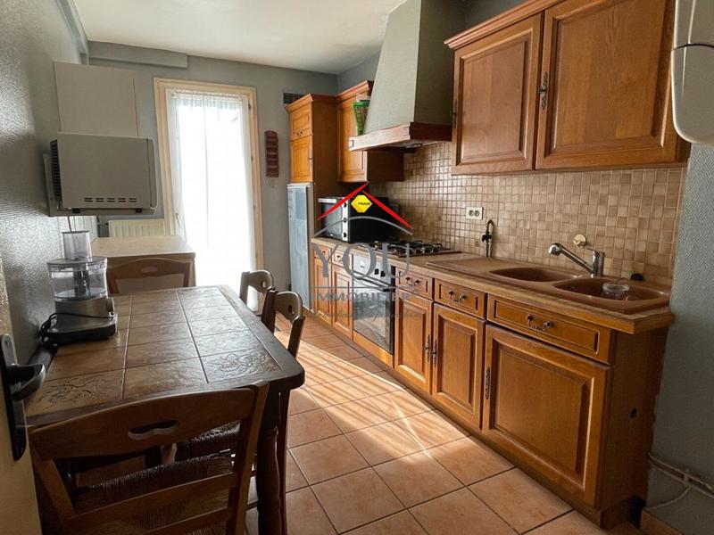 Maison - 94 m² - 5 pièces