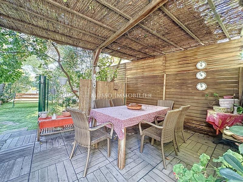 Maison traditionnelle - 215 m² - 5 pièces