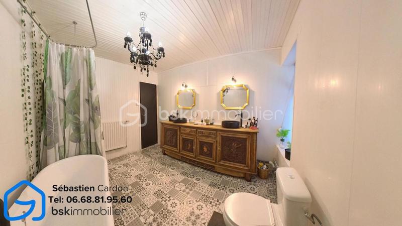 Corps de ferme - 213 m² - 7 pièces