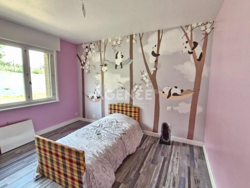 Maison - 230 m² - 6 pièces