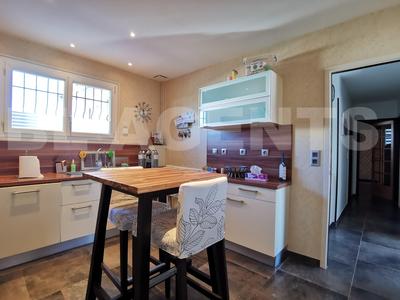 Maison de village - 122 m² - 4 pièces