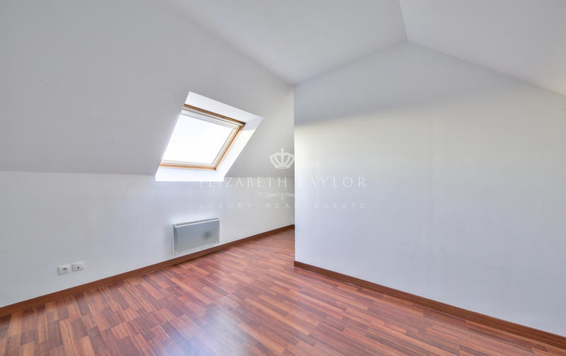 Maison - 157 m² - 5 pièces