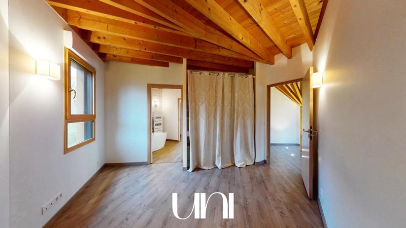 Maison - 200 m² - 7 pièces