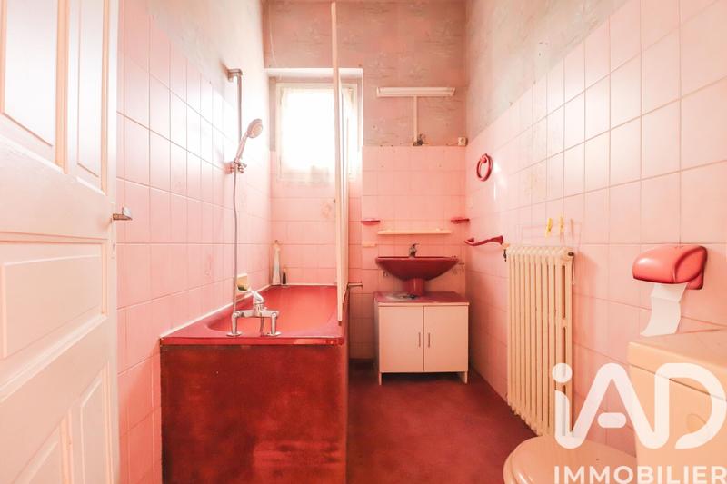 Maison - 302 m² - 10 pièces