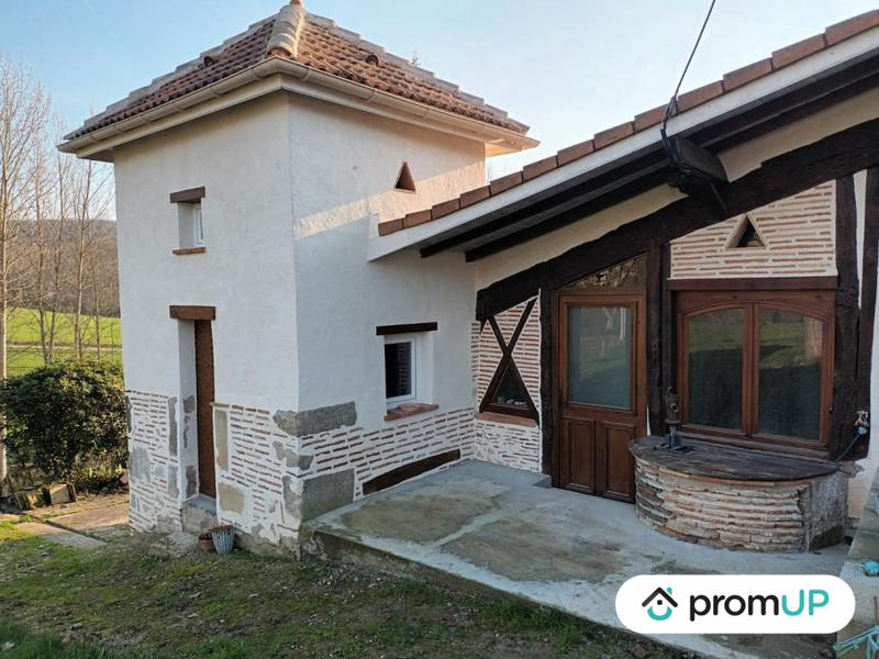 Maison - 200 m² - 9 pièces