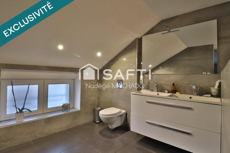 Maison - 219 m² - 9 pièces