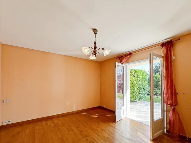 Maison - 177 m² - 7 pièces