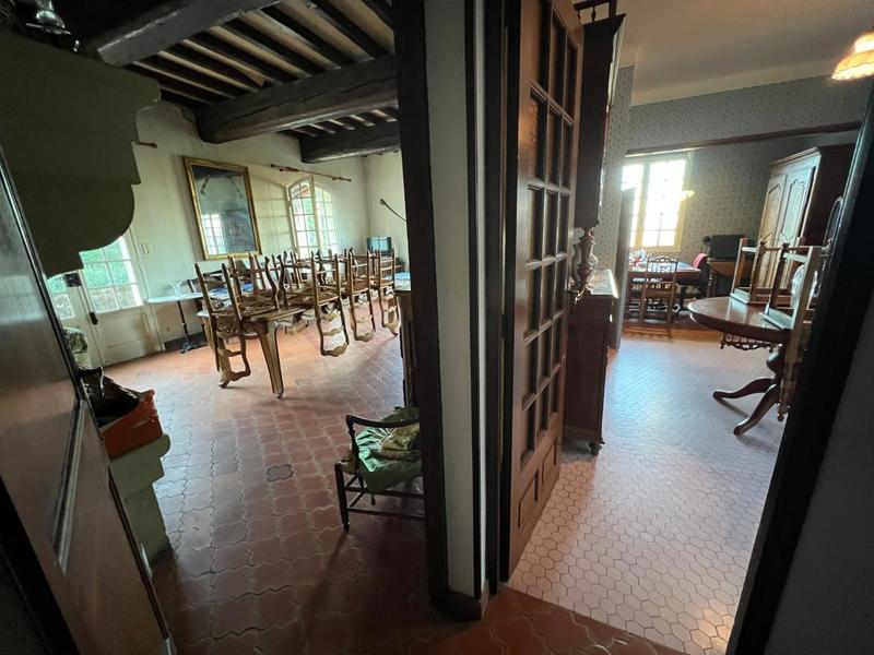 Maison - 240 m² - 5 pièces