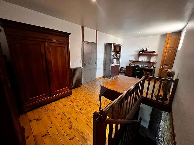 Maison - 427 m² - 12 pièces