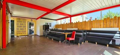 Local commercial - 214 m² - 7 pièces