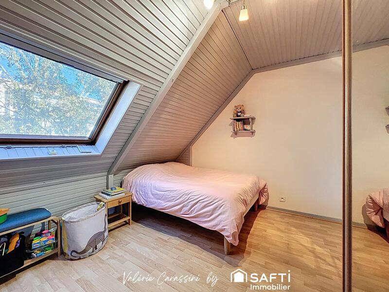 Maison - 106 m² - 6 pièces