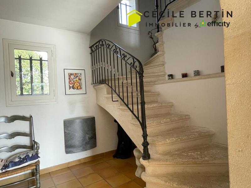 Mas - 198 m² - 7 pièces