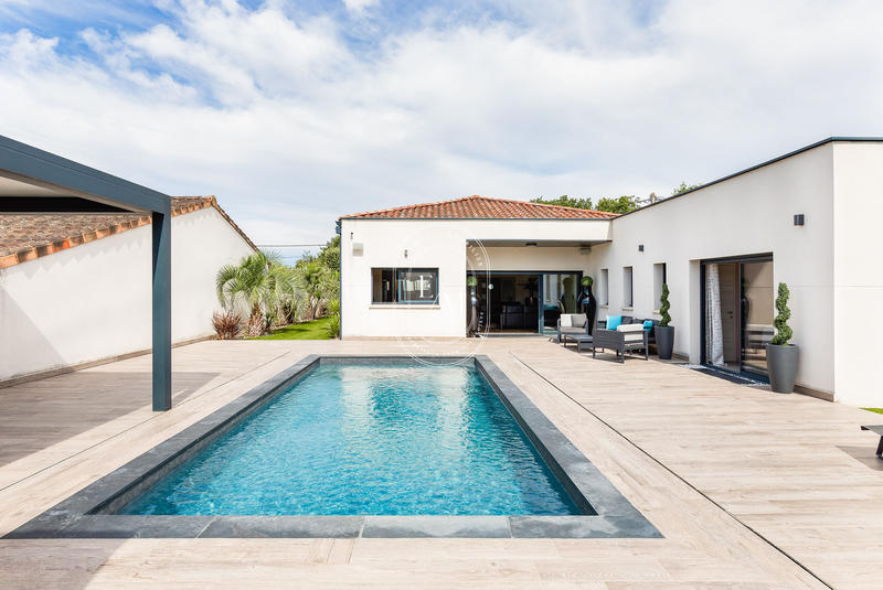 Villa - 169 m² - 5 pièces