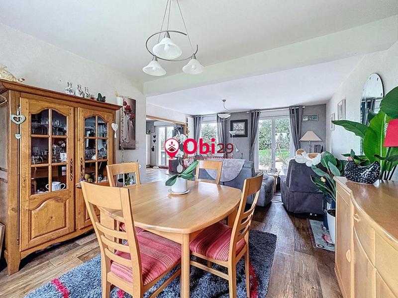 Maison - 92 m² - 5 pièces