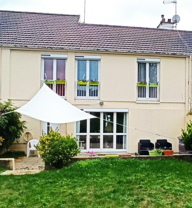 Maison - 87 m² - 6 pièces