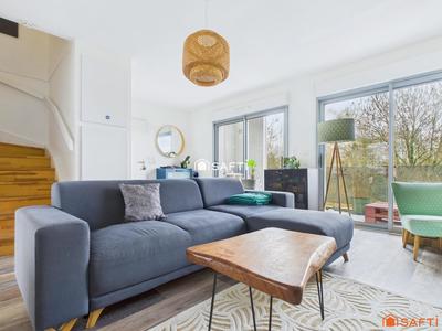 Appartement - 85 m² - 4 pièces