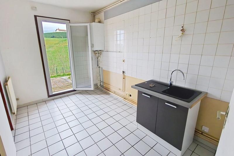 Maison - 90 m² - 5 pièces