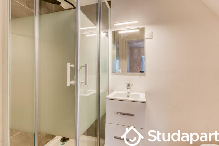 Chambre - 13 m² - 1 pièce