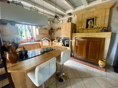 Maison - 170 m² - 5 pièces