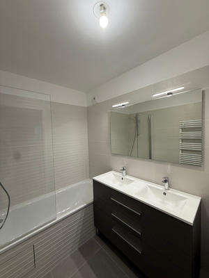 Appartement - 105 m² - 4 pièces