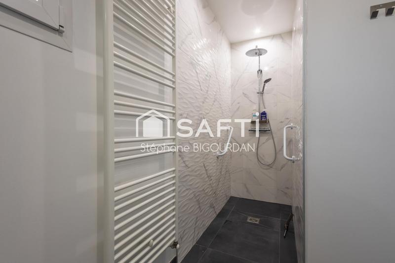 Maison - 101 m² - 6 pièces