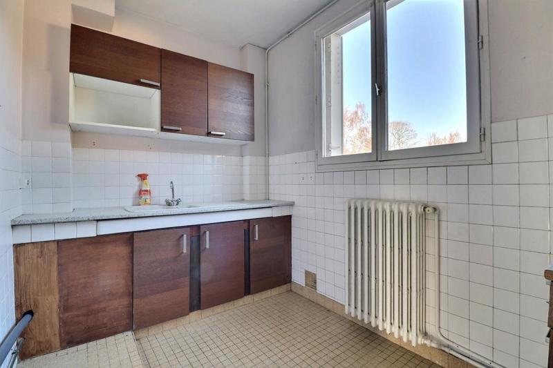 Appartement - 92 m² - 5 pièces