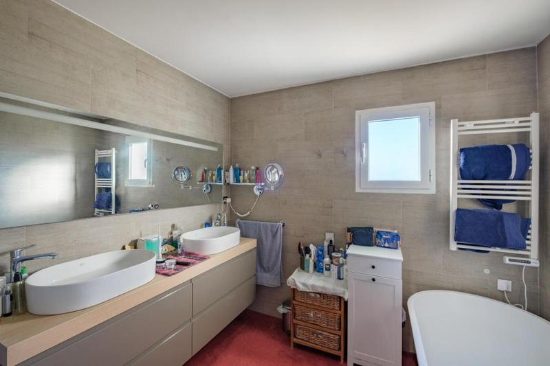 Appartement - 89 m² - 14 pièces