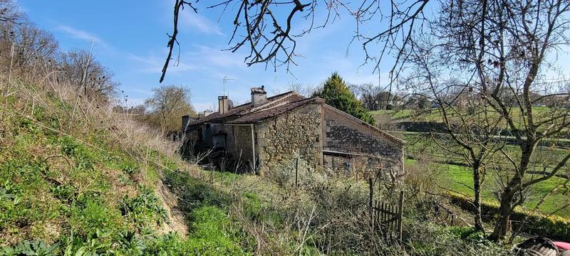 Maison - 225 m² - 8 pièces