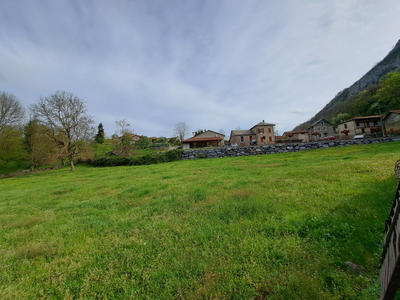 Terrain - 1 619 m²