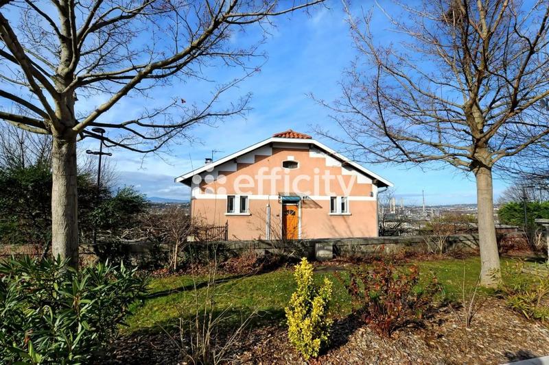 Maison - 90 m² - 5 pièces