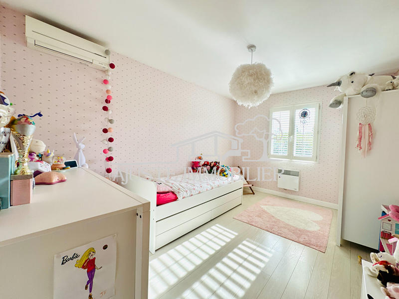 Maison - 160 m² - 5 pièces