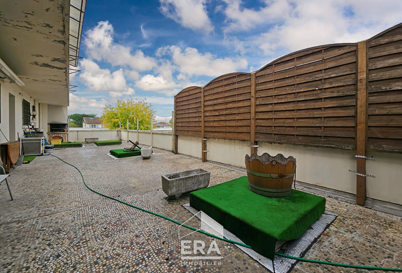 Appartement - 137 m² - 6 pièces