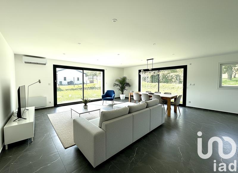 Maison - 123 m² - 5 pièces