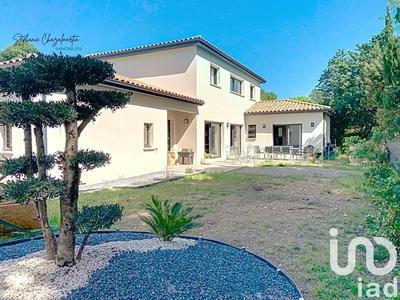 Maison - 164 m² - 5 pièces