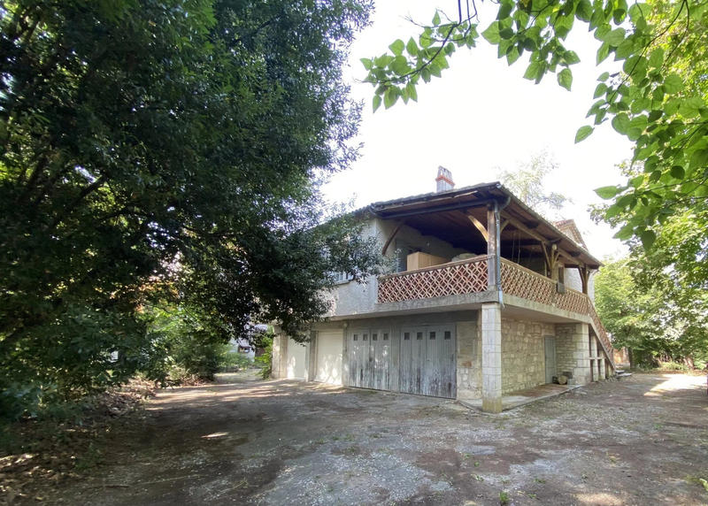 Maison - 170 m² - 6 pièces