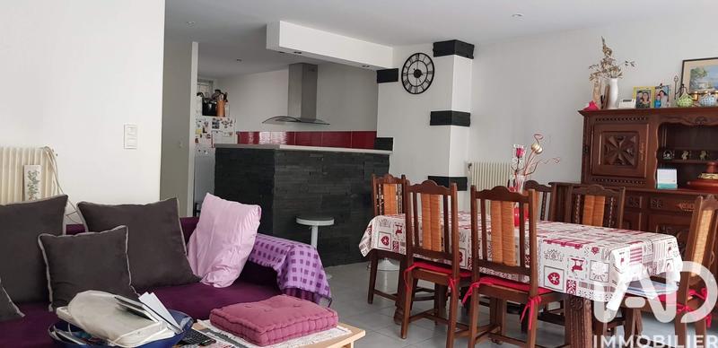 Maison - 95 m² - 5 pièces