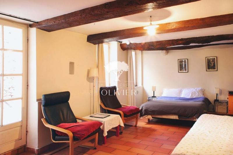 Propriété - 270 m² - 14 pièces