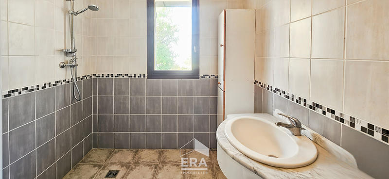 Maison - 160 m² - 10 pièces