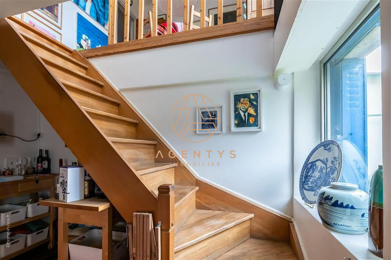 Maison - 140 m² - 8 pièces