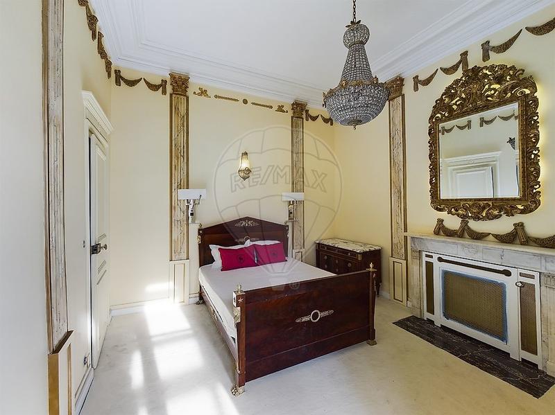 Hôtel particulier - 501 m² - 15 pièces