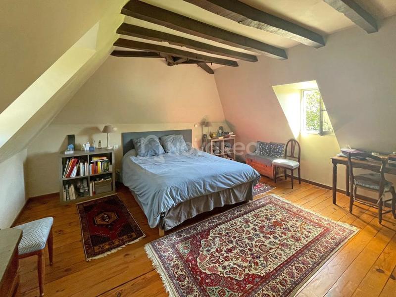 Maison - 219 m² - 7 pièces