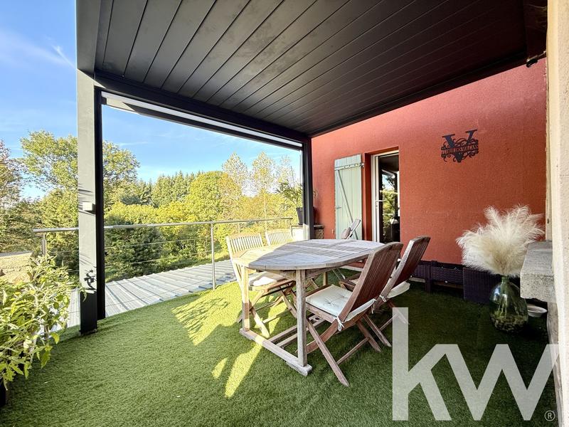 Maison - 205 m² - 10 pièces