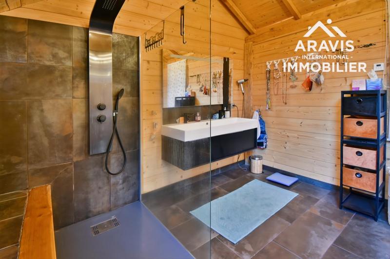 Maison - 393 m² - 11 pièces