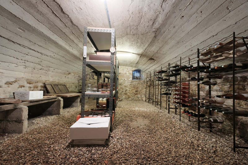 Maison - 220 m² - 7 pièces