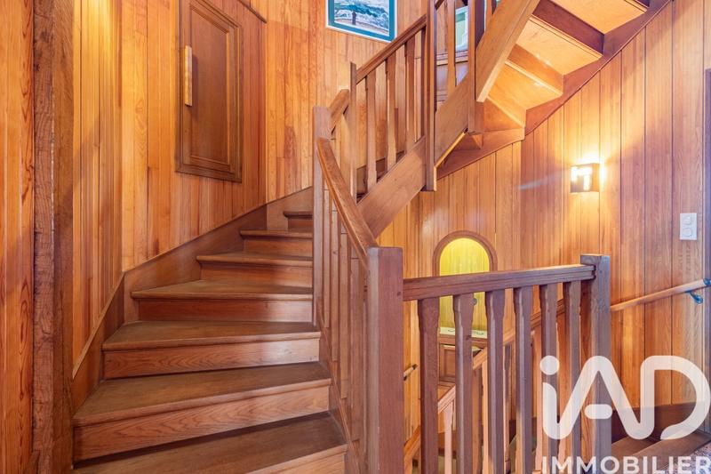 Maison de maîtres - 250 m² - 7 pièces