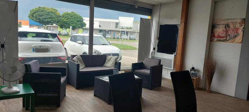 Local commercial - 543 m² - 7 pièces